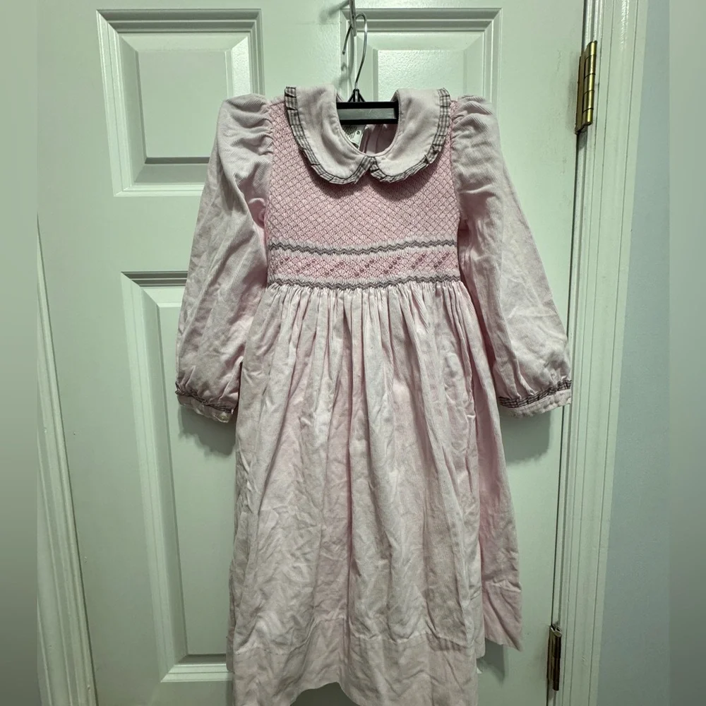 Maria Elena size 6 pink smocked light corduroy dress